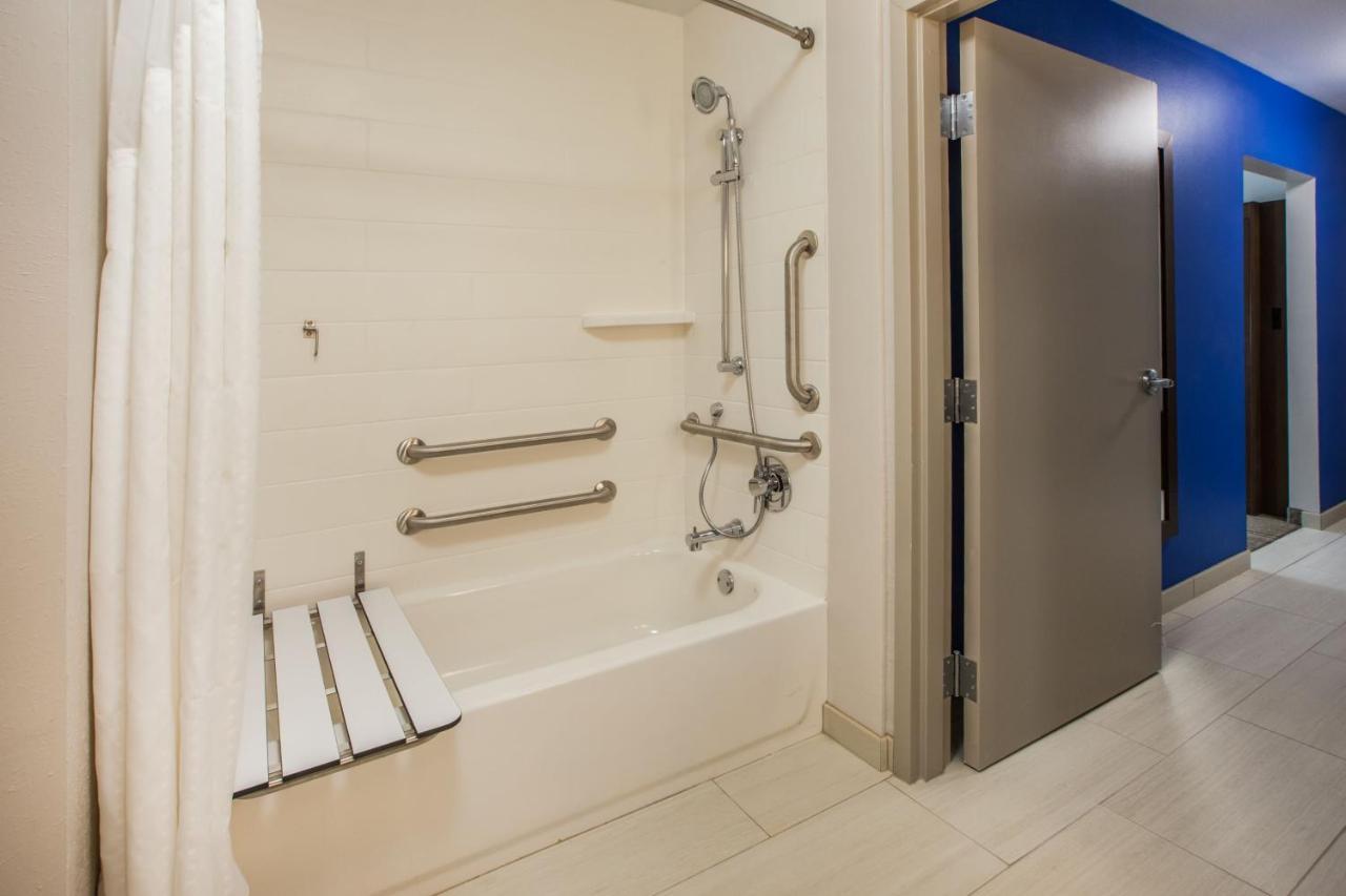 Holiday Inn Express & Suites - Ann Arbor - University South By Ihg Eksteriør bilde