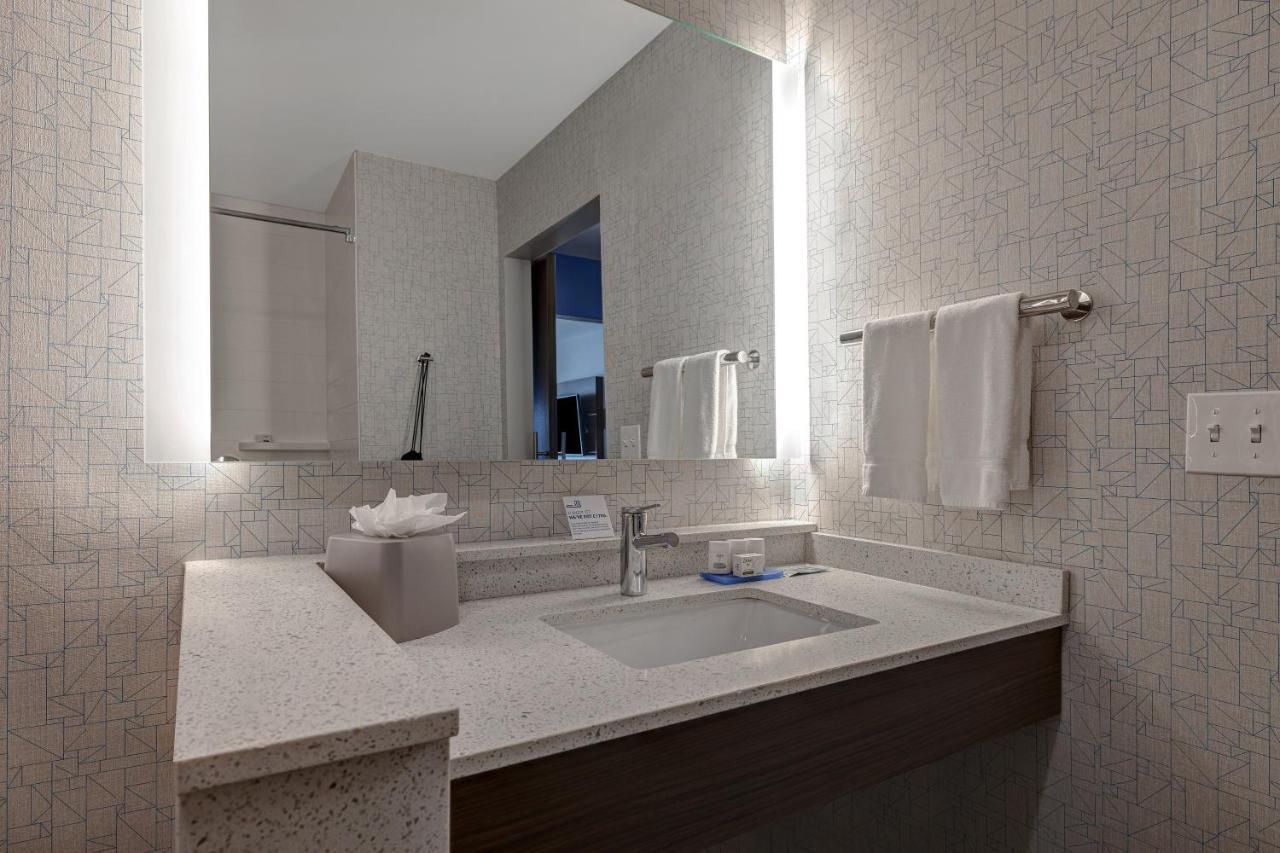 Holiday Inn Express & Suites - Ann Arbor - University South By Ihg Eksteriør bilde